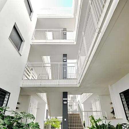 Elegance Apartment *